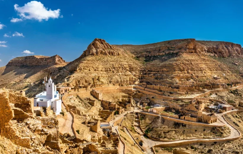 Circuit Équestre : Immersion au Cœur du Grand Erg Oriental