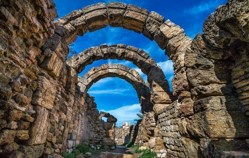 Circuit Géologique et Historique en Tunisie : À la Découverte des Trésors de Hammam Mellègue et au-delà